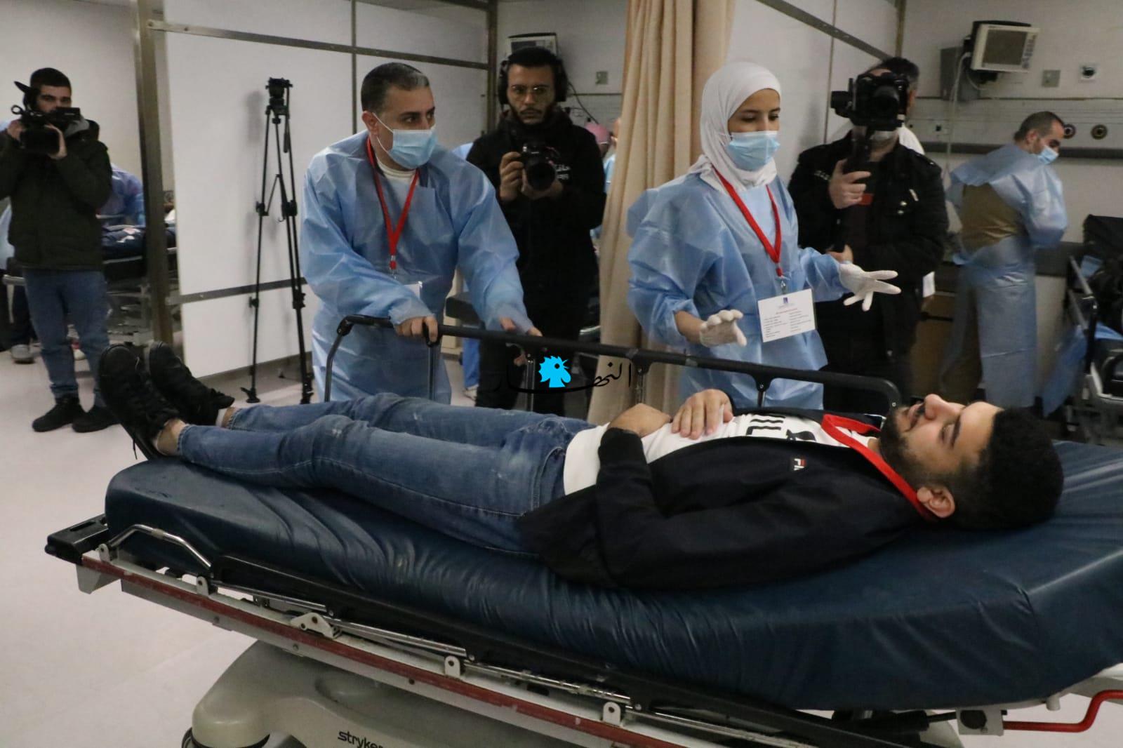 مناورة في مستشفى رفيق الحريري حول الكفاءة والجهوزية لمواجهة أي عدوان على لبنان (صور)